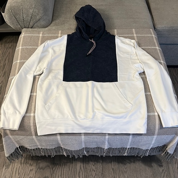 Nike Other - Nike white and blue men’s hoodie.